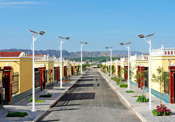 太陽(yáng)能LED路燈 太陽(yáng)能道路燈 南德太陽(yáng)能燈飾有限公司